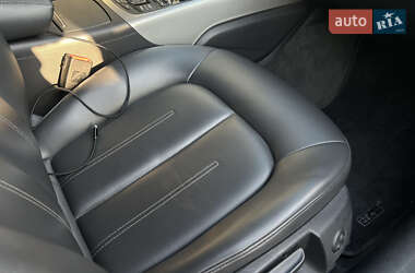 Седан Audi A6 2012 в 