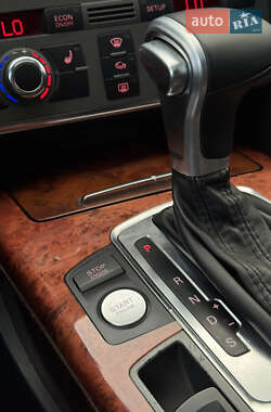 Седан Audi A6 2004 в 