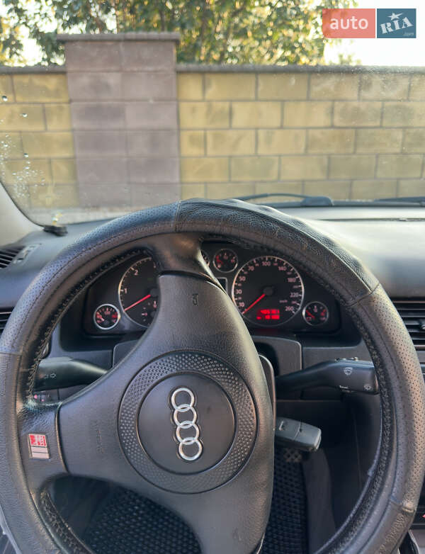 Седан Audi A6 1999 в Дубно