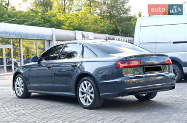 Седан Audi A6 2015 в 