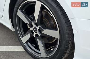 Седан Audi A6 2021 в 