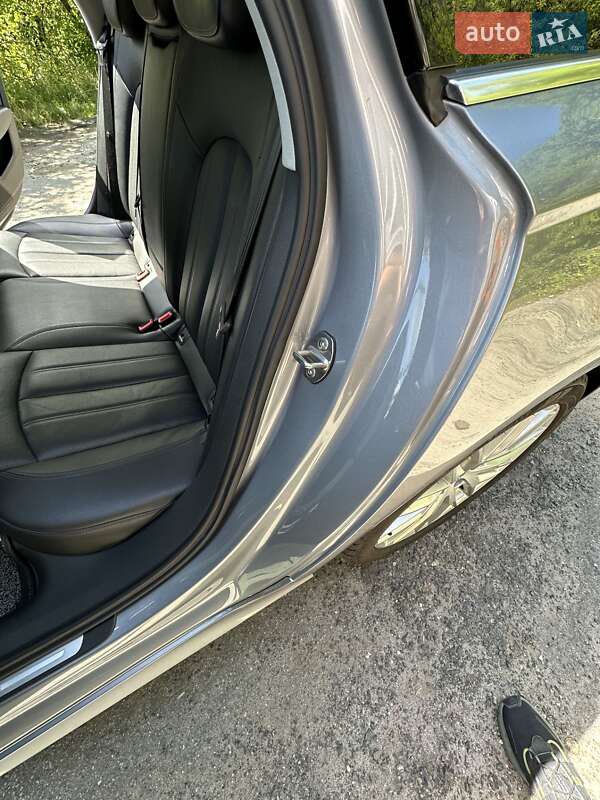 Седан Audi A6 2015 в Хмельницком