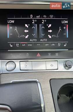 Седан Audi A6 2020 в 