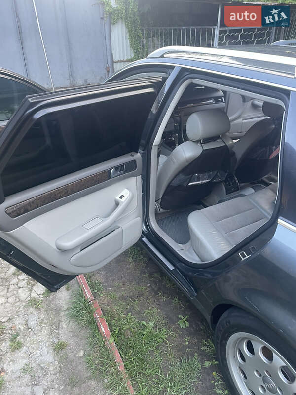 Универсал Audi A6 2002 в Киеве