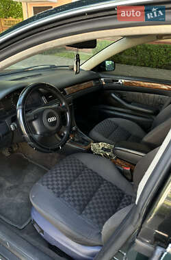 Седан Audi A6 1998 в 