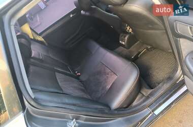 Универсал Audi A6 2001 в 