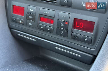 Универсал Audi A6 2002 в 