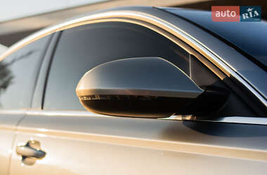 Седан Audi A6 2012 в 