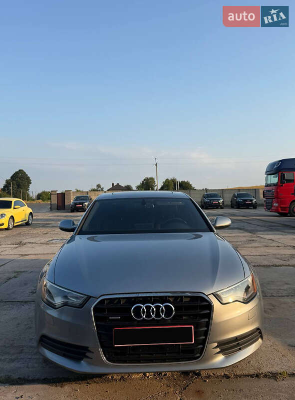 Седан Audi A6 2013 в 