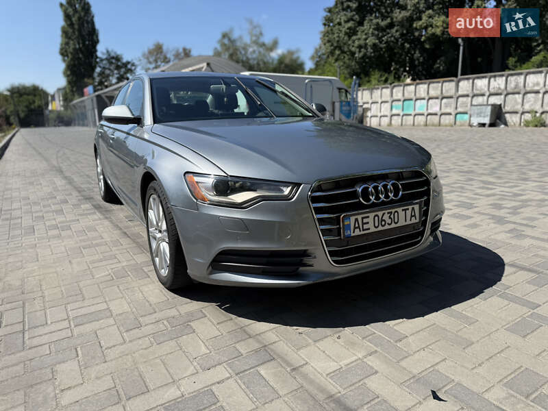 Седан Audi A6 2013 в 