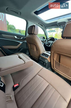 Седан Audi A6 2019 в 