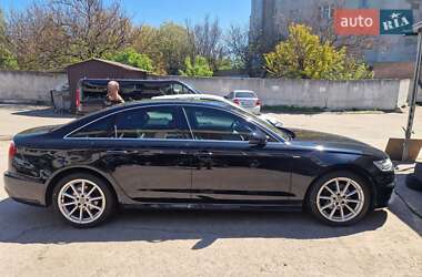 Седан Audi A6 2015 в 