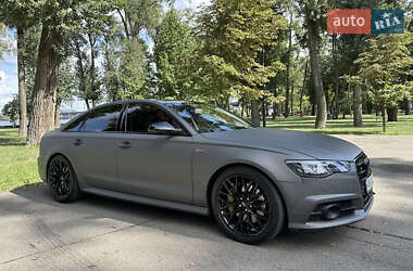 Седан Audi A6 2015 в 