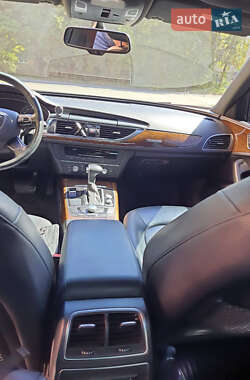 Седан Audi A6 2013 в 