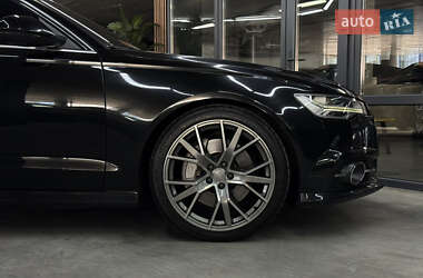 Седан Audi A6 2015 в 