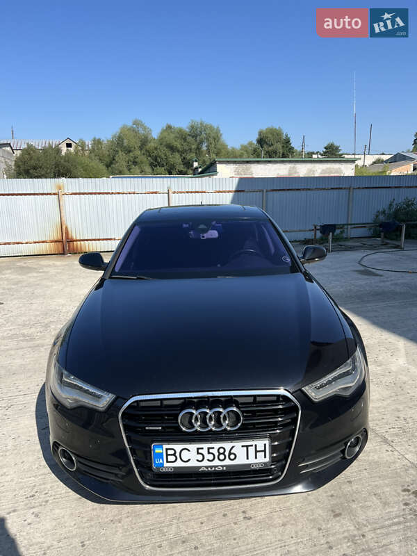 Седан Audi A6 2013 в Новояворовске