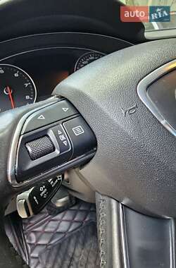Седан Audi A6 2014 в 