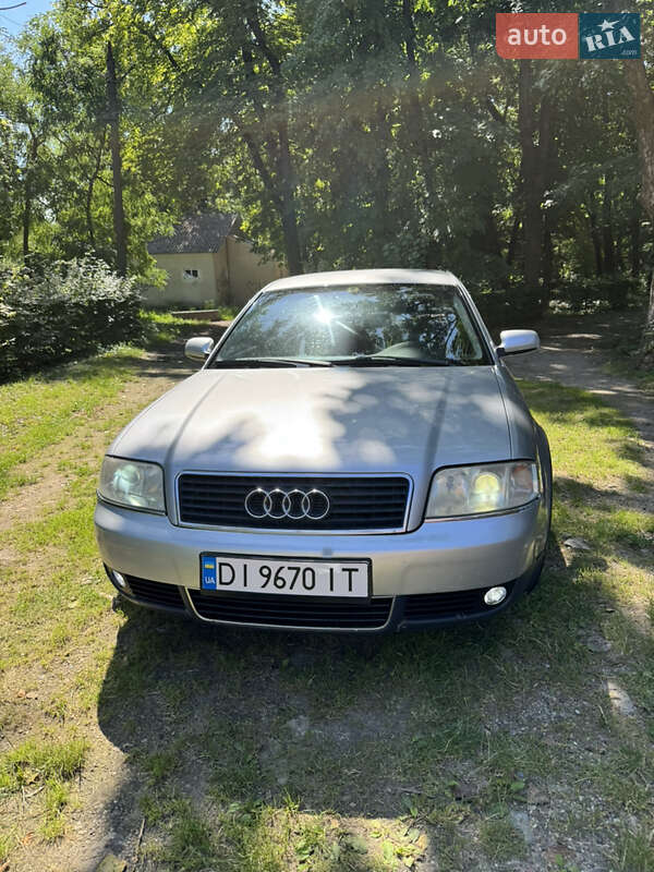 Седан Audi A6 2002 в Хотине