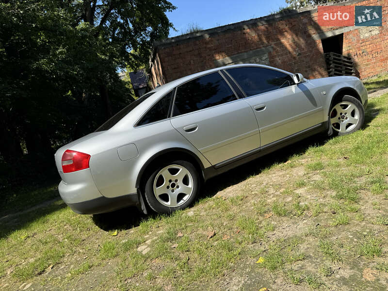 Седан Audi A6 2002 в Хотине