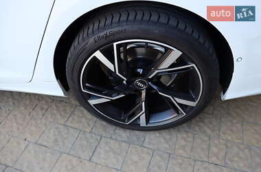 Седан Audi A6 2020 в 