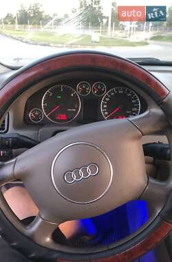 Седан Audi A6 2004 в 