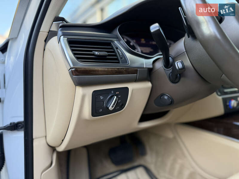 Седан Audi A6 2013 в Львове
