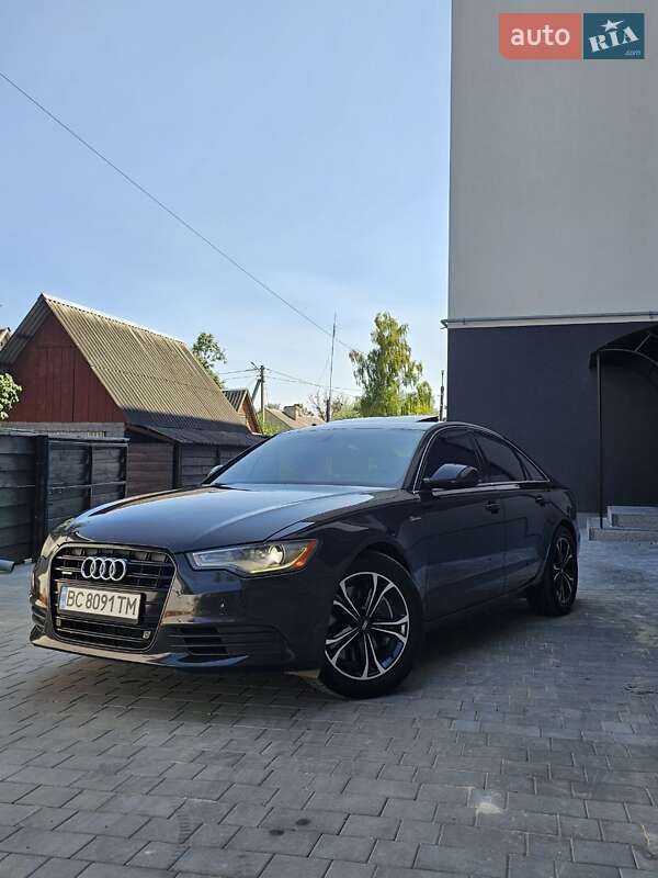 Седан Audi A6 2012 в 