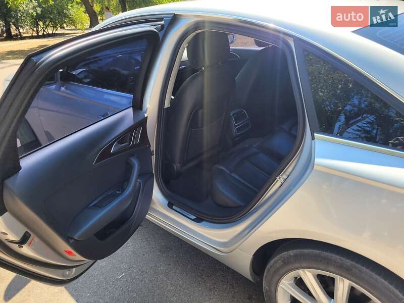 Седан Audi A6 2014 в Кривом Роге