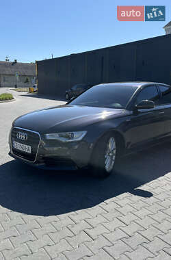 Седан Audi A6 2012 в 