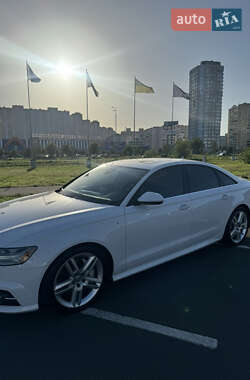 Седан Audi A6 2015 в 