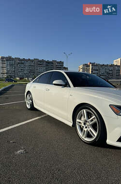 Седан Audi A6 2015 в 