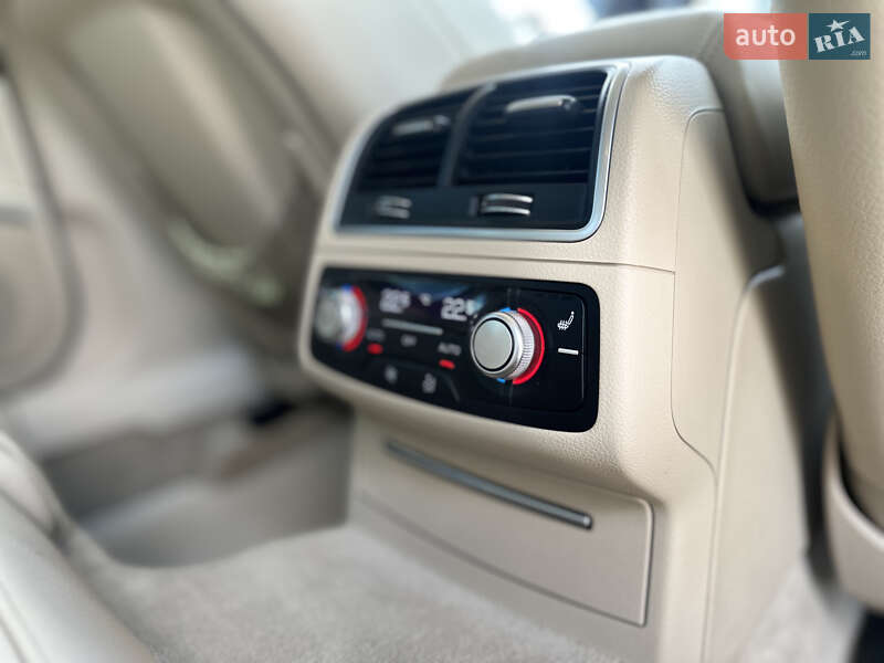 Седан Audi A6 2015 в Харькове