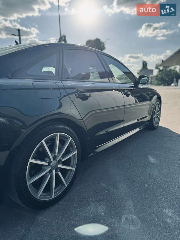 Седан Audi A6 2018 в Новомосковске