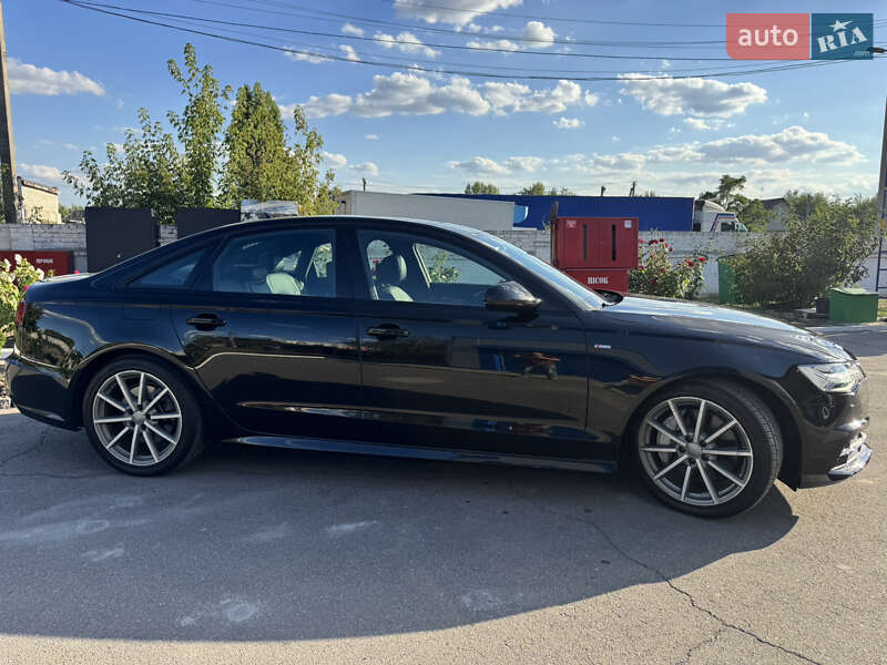 Седан Audi A6 2018 в Новомосковске
