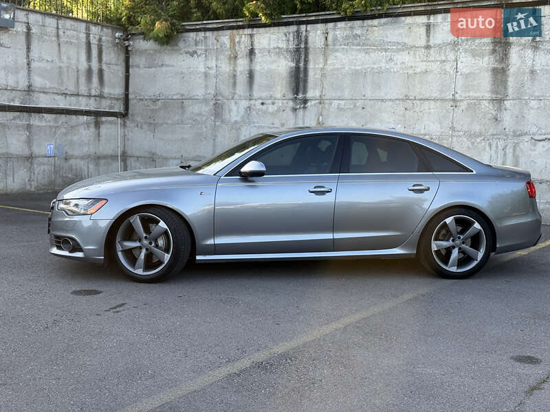 Седан Audi A6 2014 в Ровно