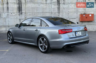 Седан Audi A6 2014 в 