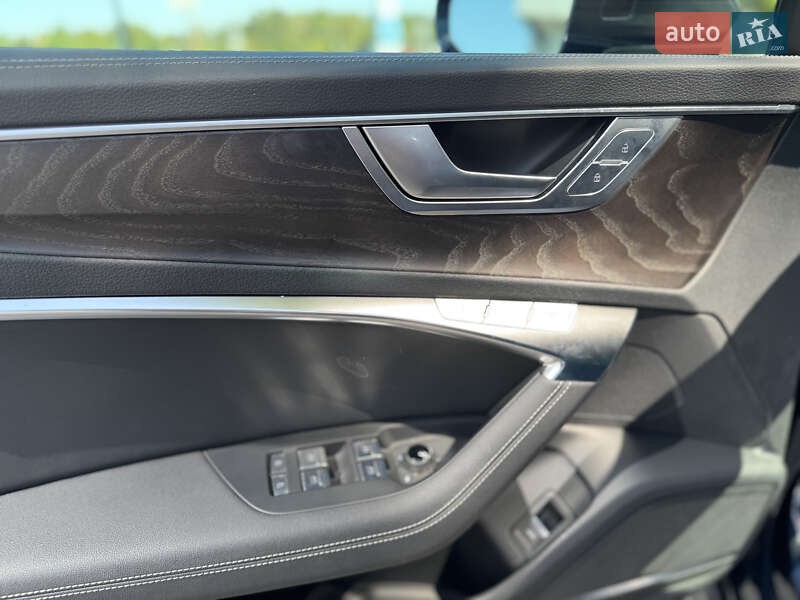 Седан Audi A6 2022 в Киеве
