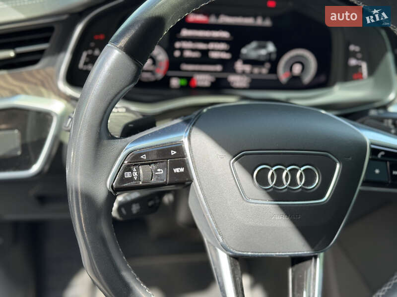 Седан Audi A6 2022 в Киеве