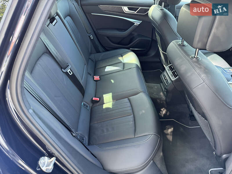 Седан Audi A6 2022 в Киеве