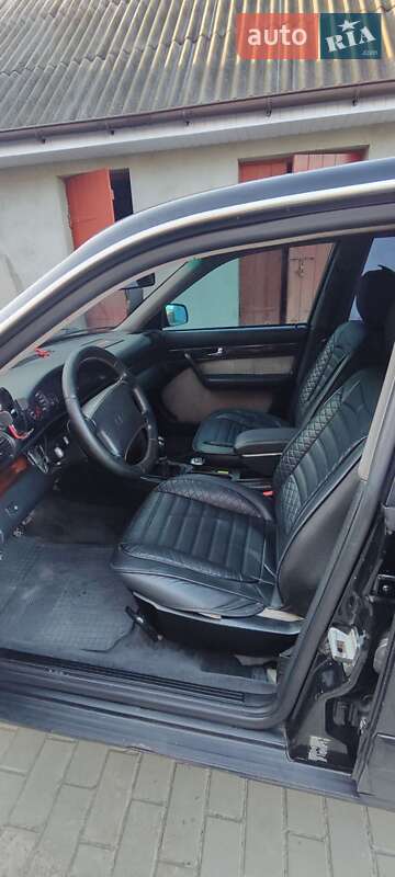 Седан Audi A6 1995 в Луцке