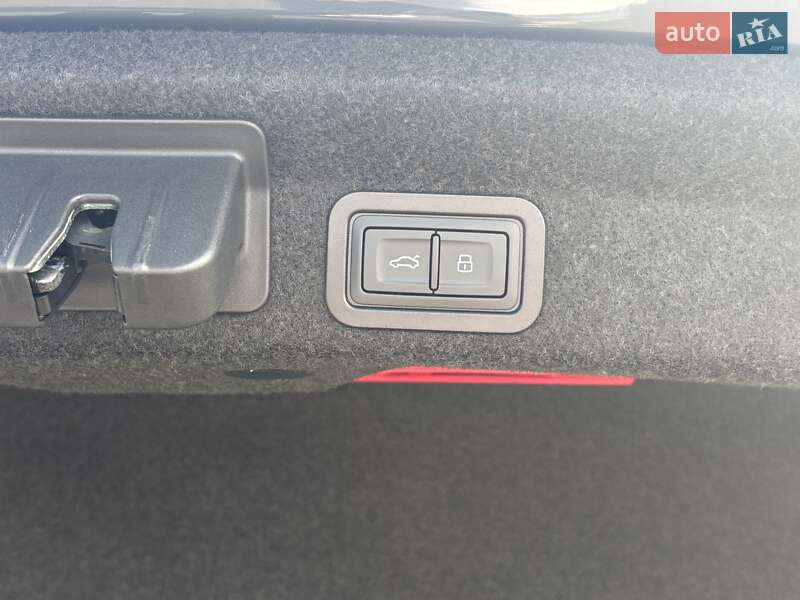 Седан Audi A6 2023 в Києві
