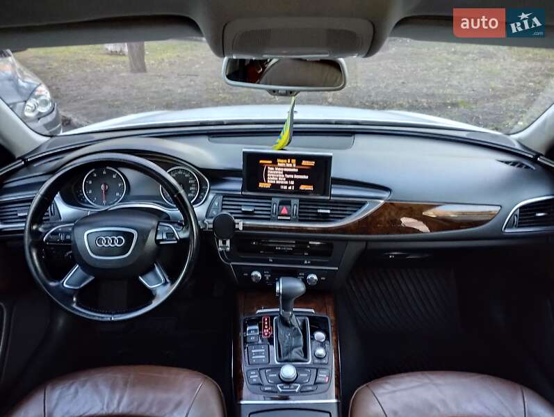 Седан Audi A6 2012 в Першотравенске