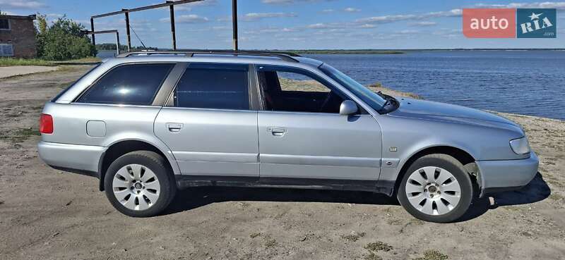 Универсал Audi A6 1996 в Украинке