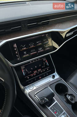 Седан Audi A6 2020 в 