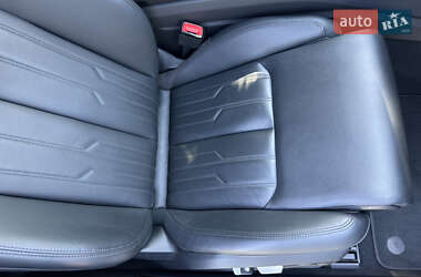 Седан Audi A6 2019 в 