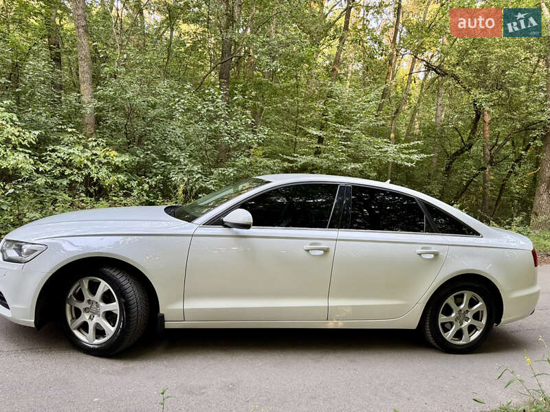 Седан Audi A6 2011 в Киеве