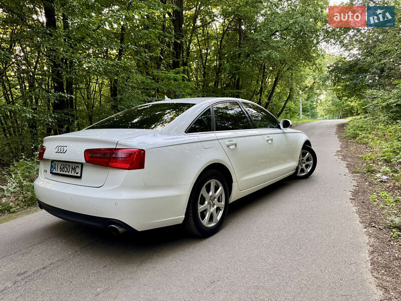 Седан Audi A6 2011 в Киеве
