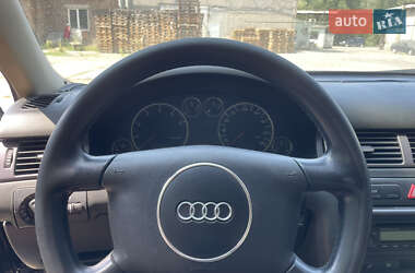 Седан Audi A6 2003 в 