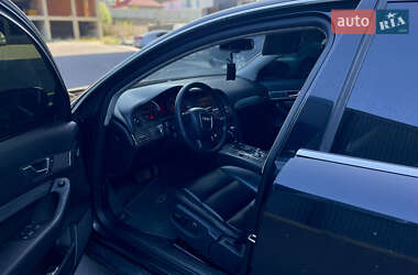 Седан Audi A6 2004 в 