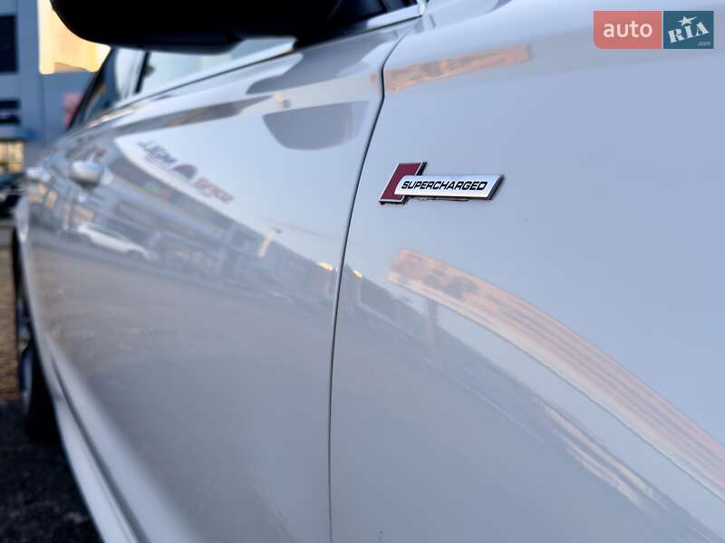 Седан Audi A6 2016 в Киеве